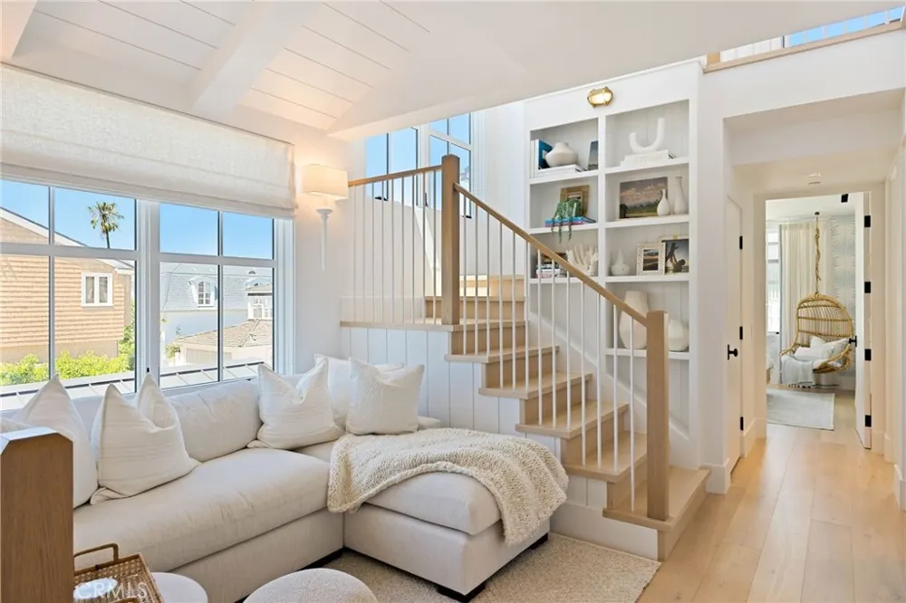 1416 E Balboa Boulevard Newport Beach, CA 92661