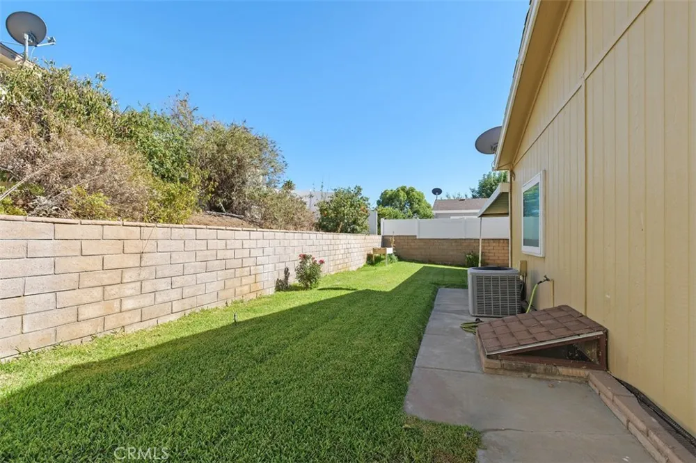 10961 Desert Lawn Dr #70 Calimesa, CA 92320