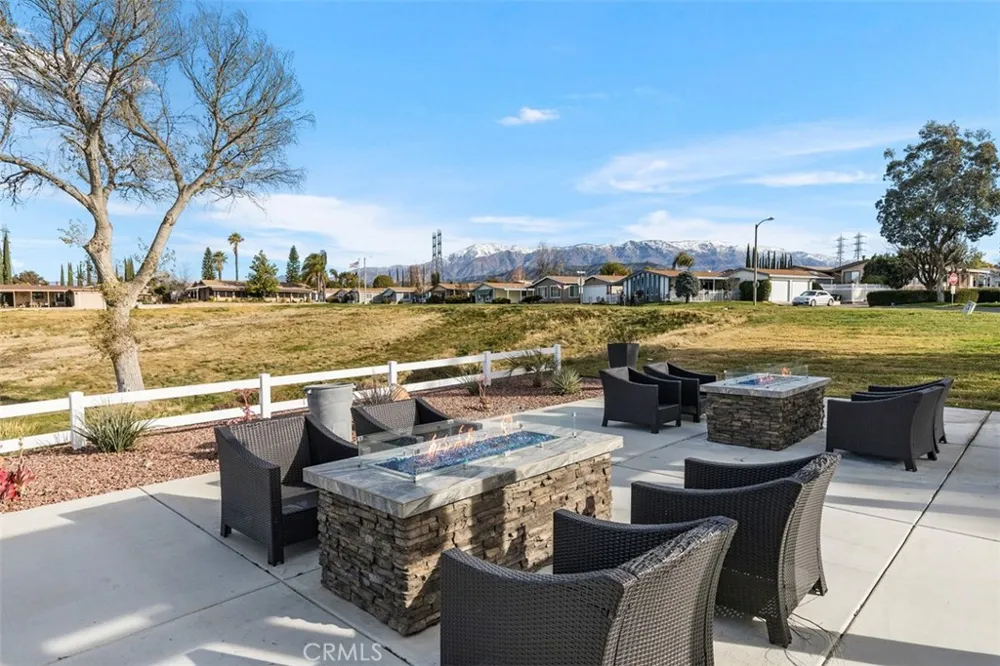 10961 Desert Lawn Dr #70 Calimesa, CA 92320