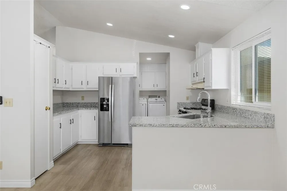 10961 Desert Lawn Dr #70 Calimesa, CA 92320