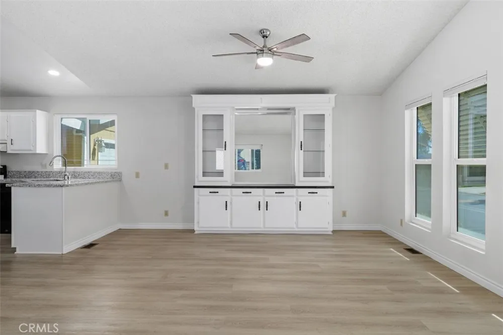 10961 Desert Lawn Dr #70 Calimesa, CA 92320
