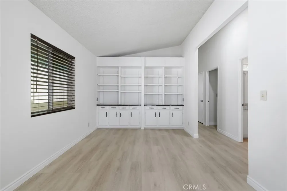 10961 Desert Lawn Dr #70 Calimesa, CA 92320