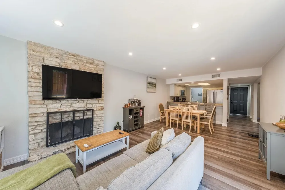 4807 Yucca Hill Drive Austin, TX 78744