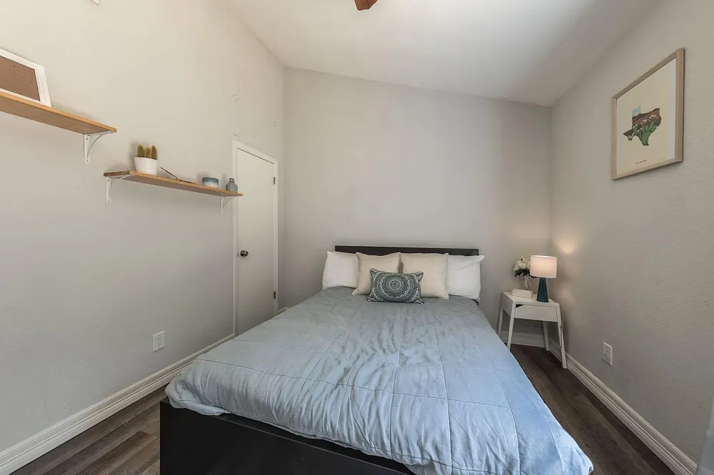 4807 Yucca Hill Drive Austin, TX 78744