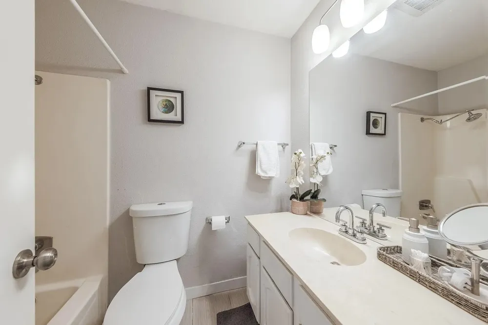 4807 Yucca Hill Drive Austin, TX 78744