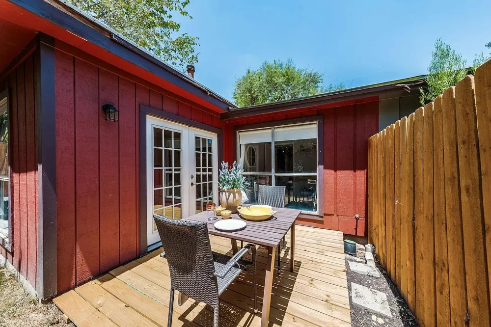 4807 Yucca Hill Drive Austin, TX 78744