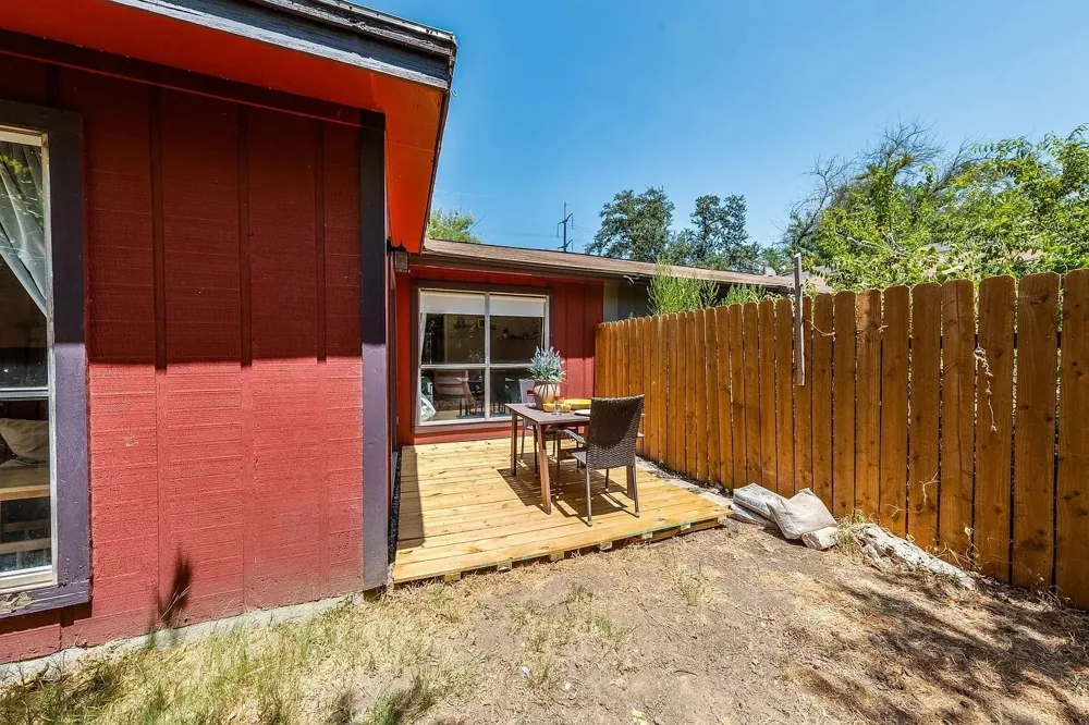 4807 Yucca Hill Drive Austin, TX 78744