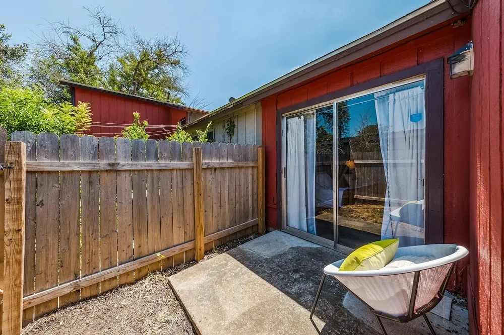 4807 Yucca Hill Drive Austin, TX 78744