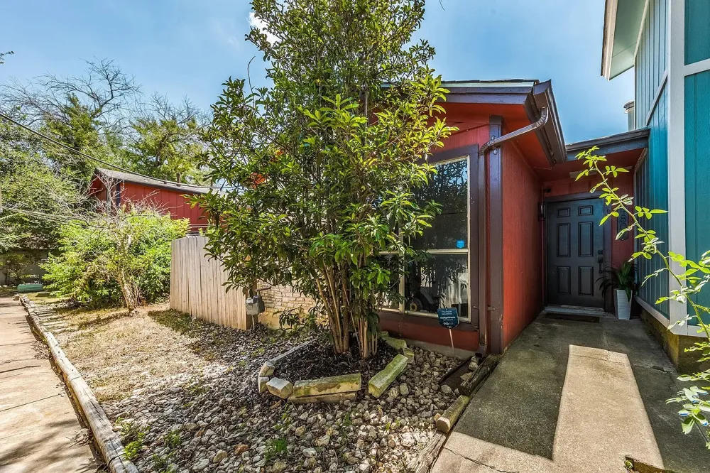 4807 Yucca Hill Drive Austin, TX 78744