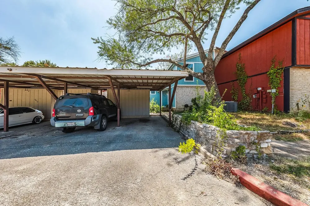 4807 Yucca Hill Drive Austin, TX 78744