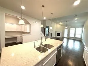 2209 Madison Carrollton, TX 75010