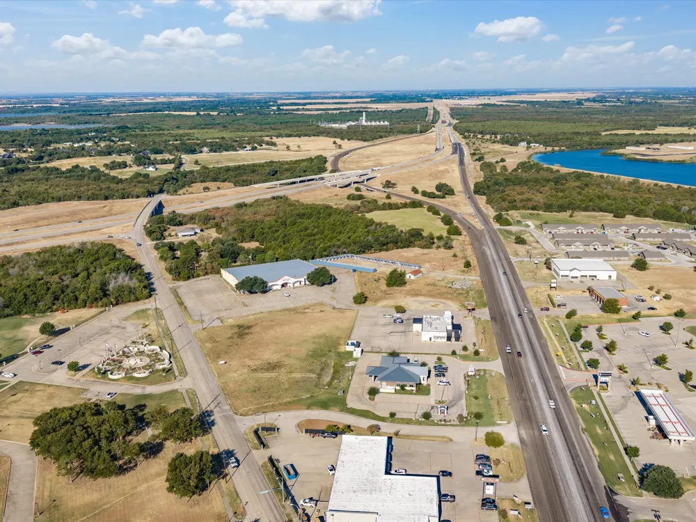 Ennis Parkway Avenue Ennis, TX 75119