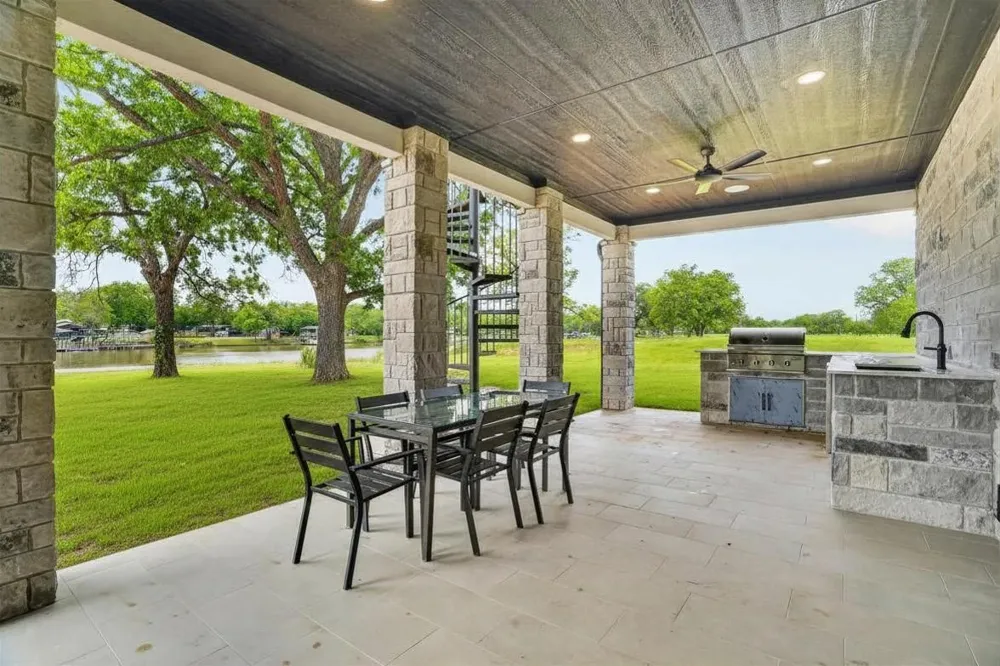 1046 River Ranch Lane Weatherford, TX 76087