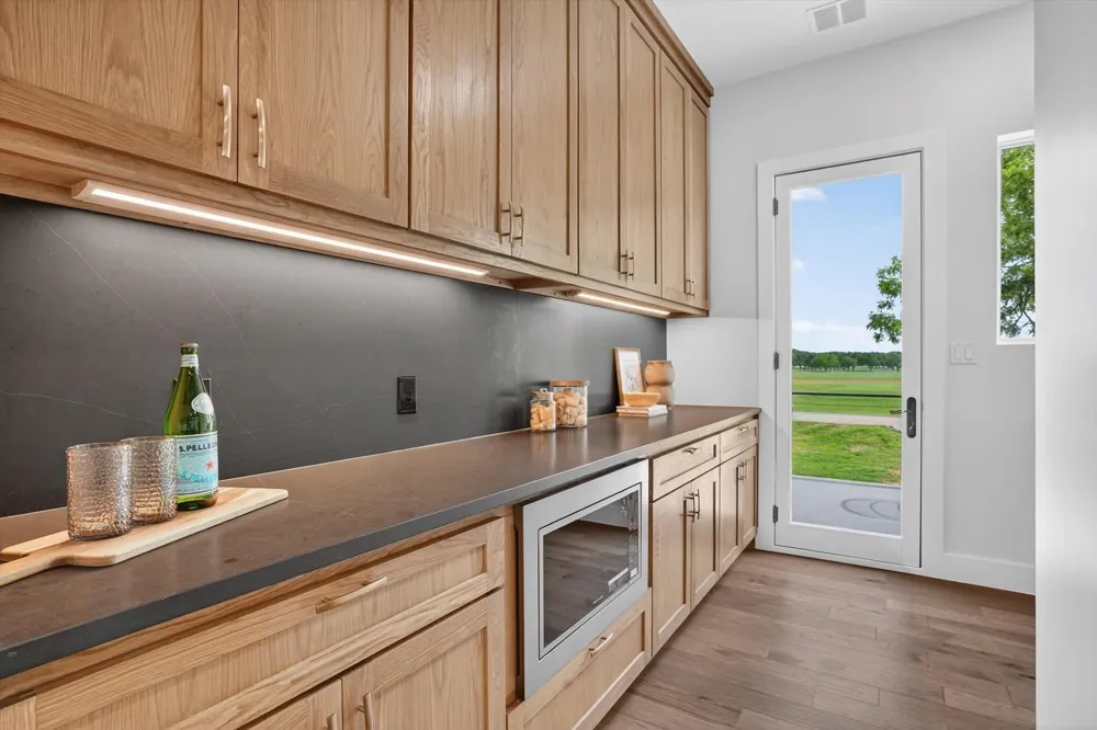 1046 River Ranch Lane Weatherford, TX 76087