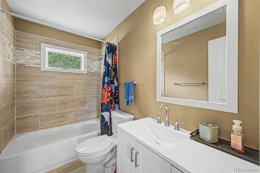 38 Navajo Court Lyons, CO 80540