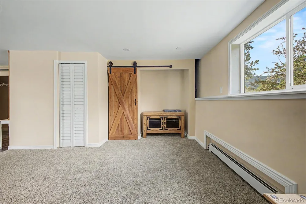 38 Navajo Court Lyons, CO 80540
