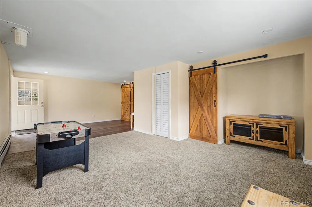 38 Navajo Court Lyons, CO 80540