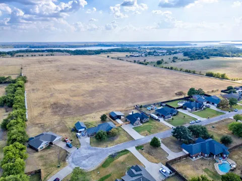 612 Fawn Trail