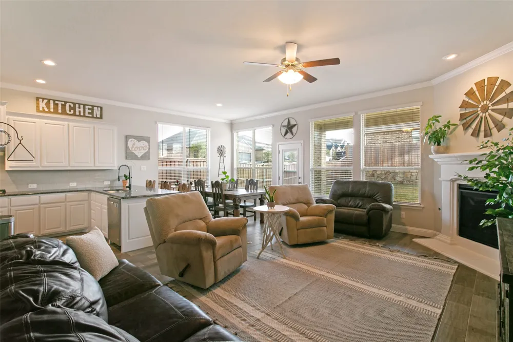 241 Cross Fox Lane Aledo, TX 76008