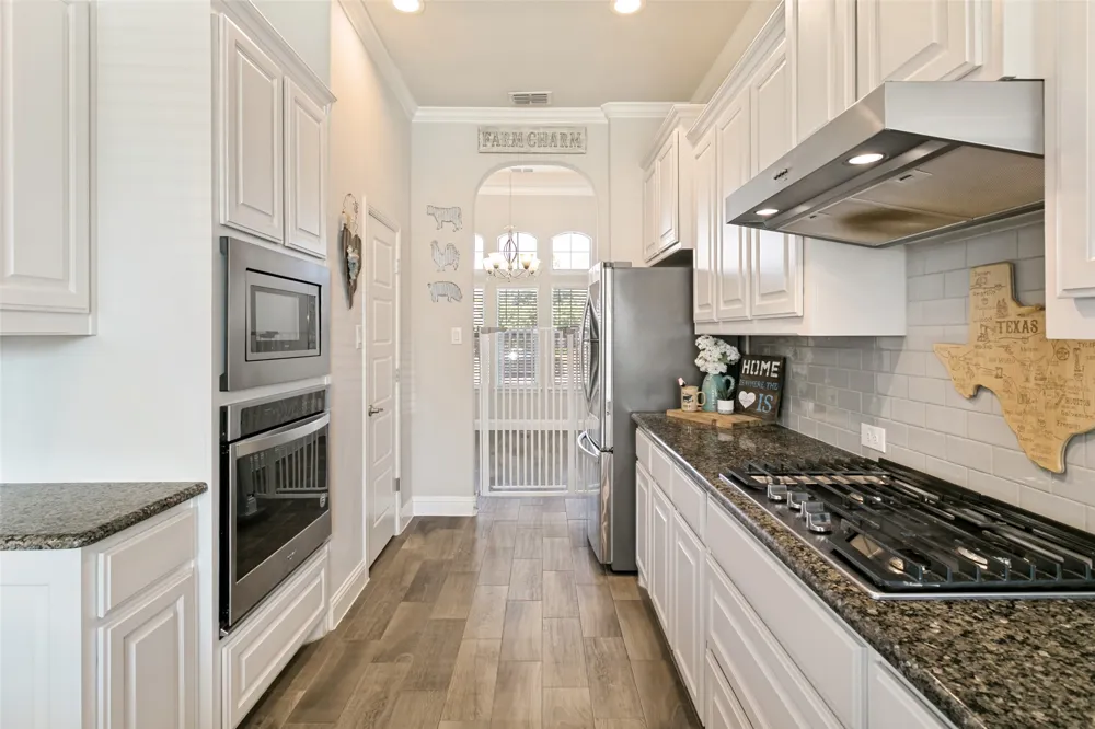 241 Cross Fox Lane Aledo, TX 76008