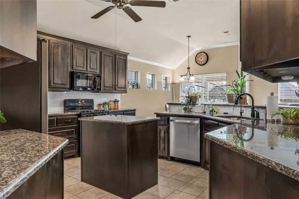 5920 Mackerel Drive Fort Worth, TX 76179