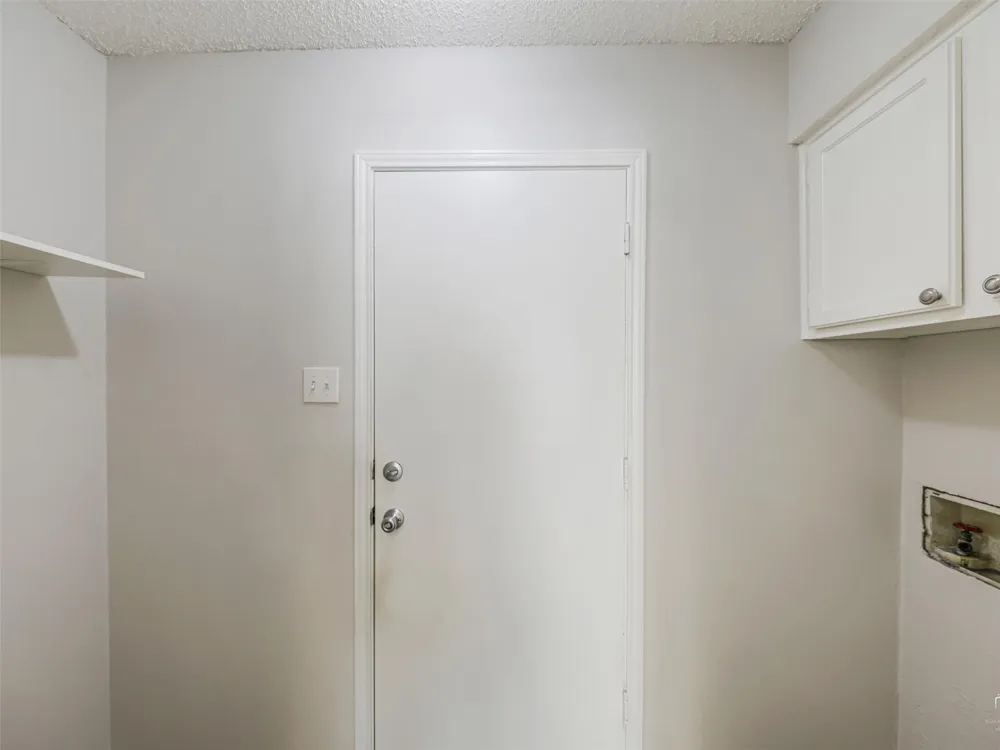 408 Anice Lane Euless, TX 76039