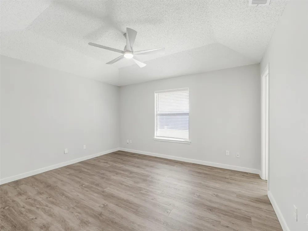 408 Anice Lane Euless, TX 76039