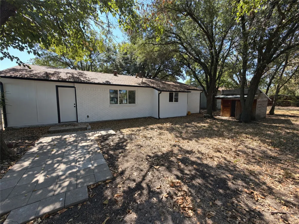 708 SW Southridge Drive Burleson, TX 76028