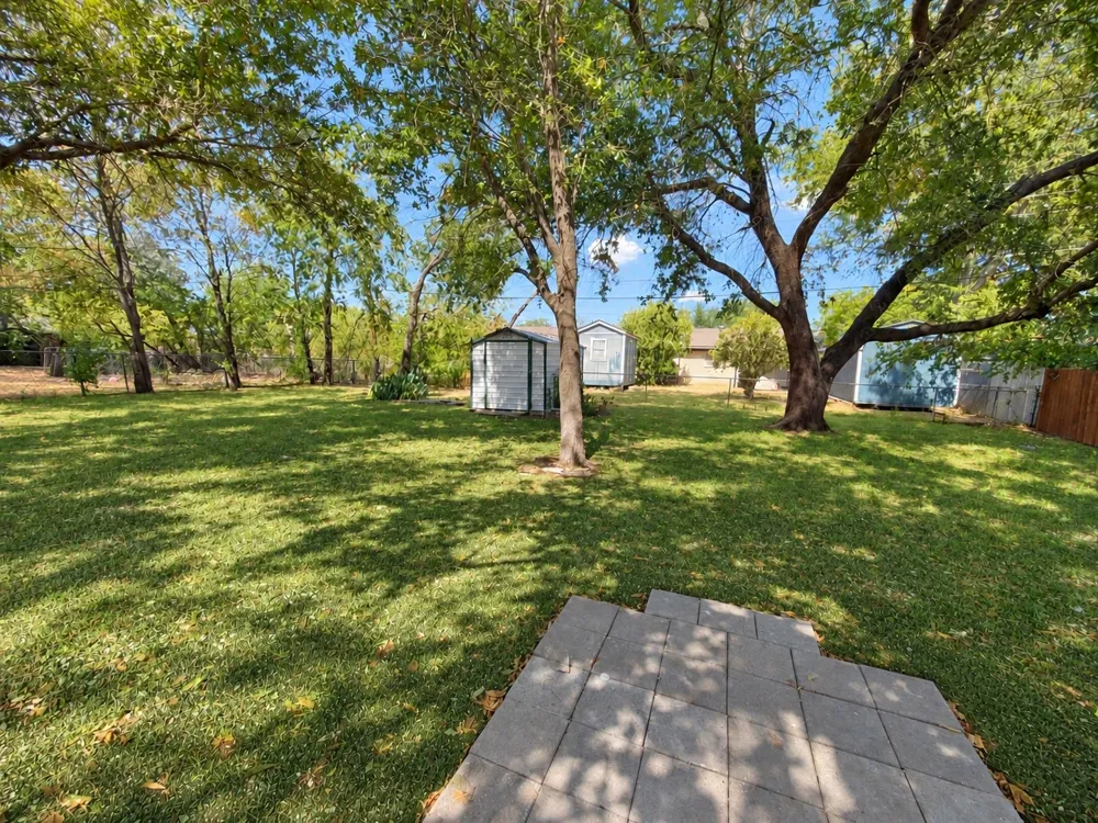 708 SW Southridge Drive Burleson, TX 76028