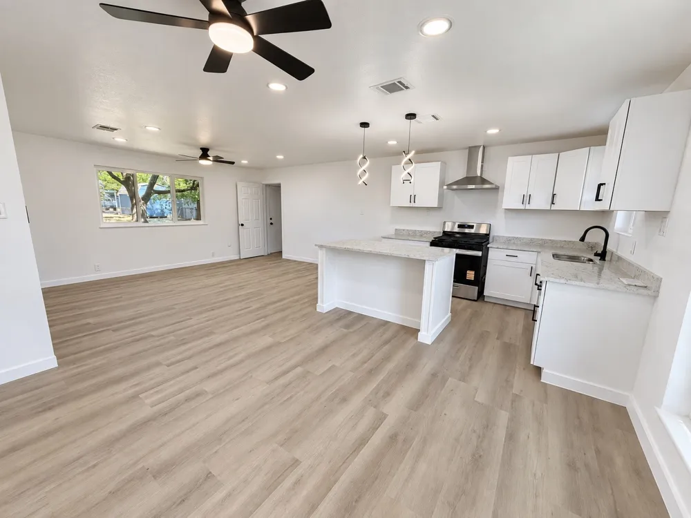 708 SW Southridge Drive Burleson, TX 76028