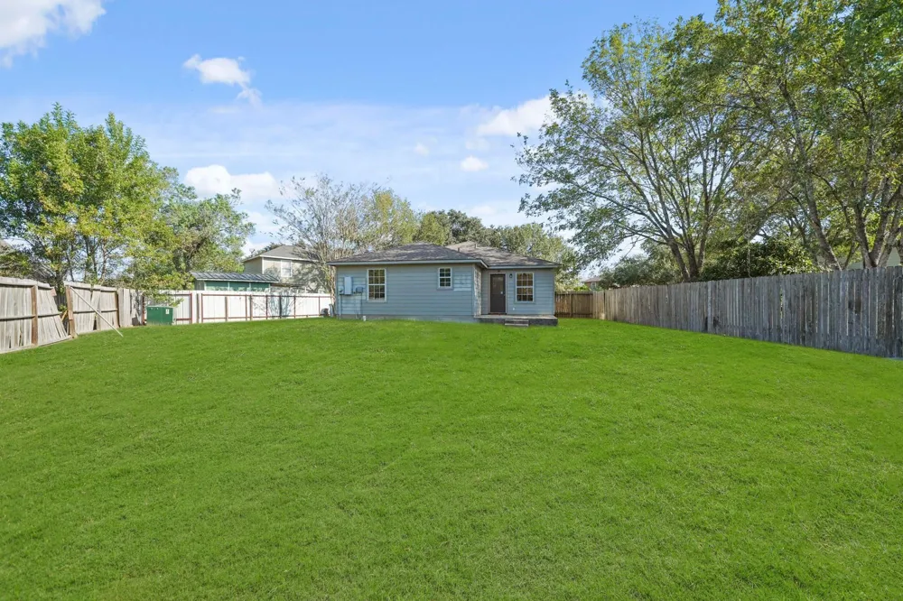 1626 Dove Run Brookshire, TX 77423