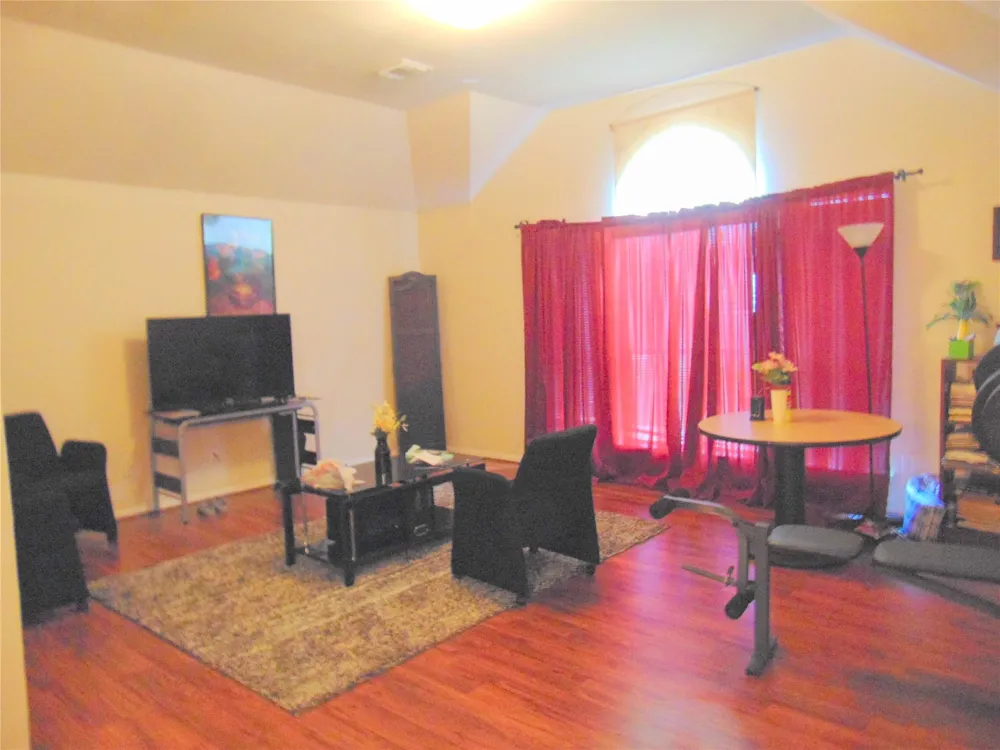 1319 Magnolia Dale Drive Fresno, TX 77545