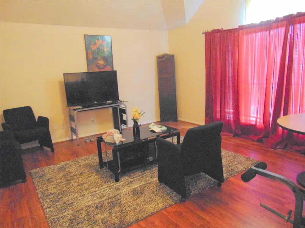1319 Magnolia Dale Drive Fresno, TX 77545