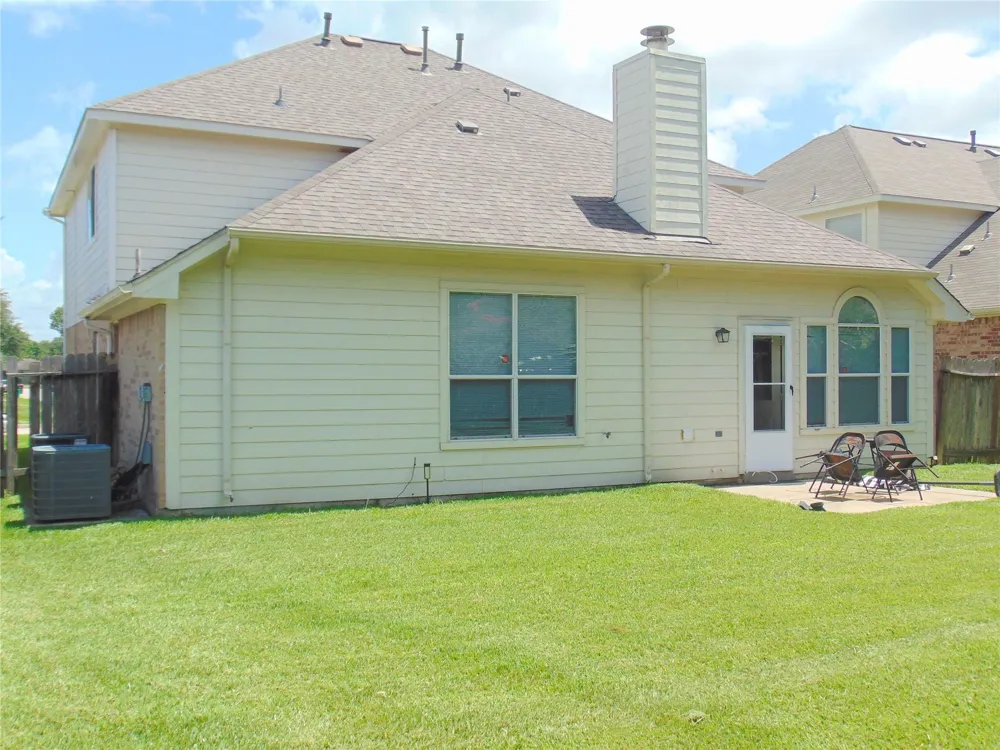 1319 Magnolia Dale Drive Fresno, TX 77545