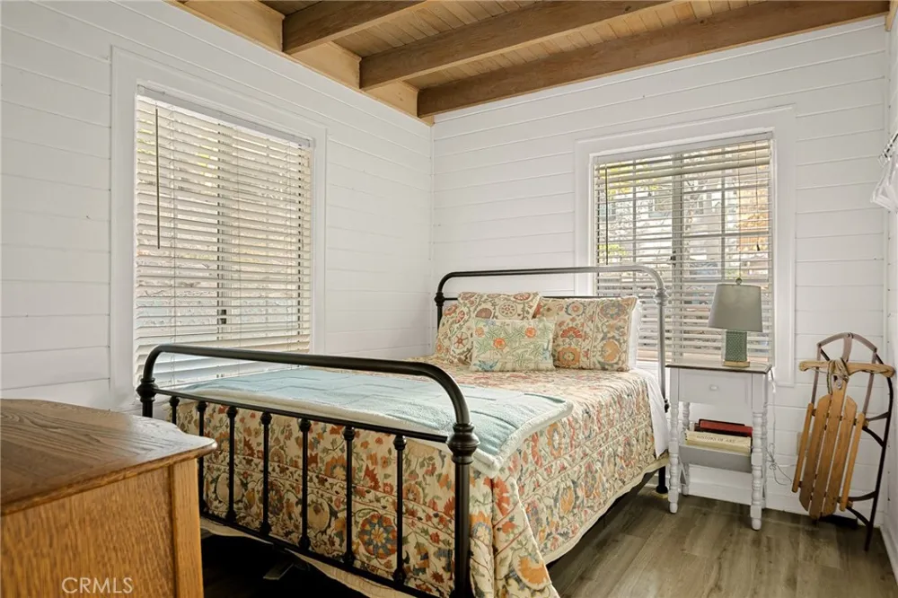 265 Flower Lake Arrowhead, CA 92352