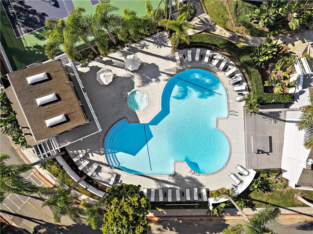14 Robon Court Newport Beach, CA 92663