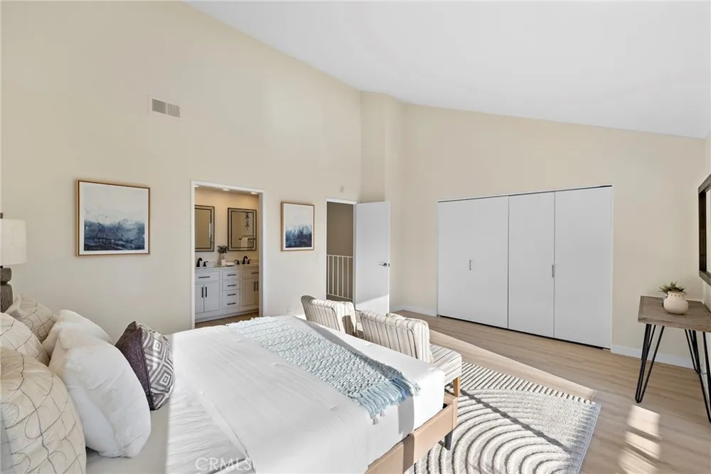 14 Robon Court Newport Beach, CA 92663
