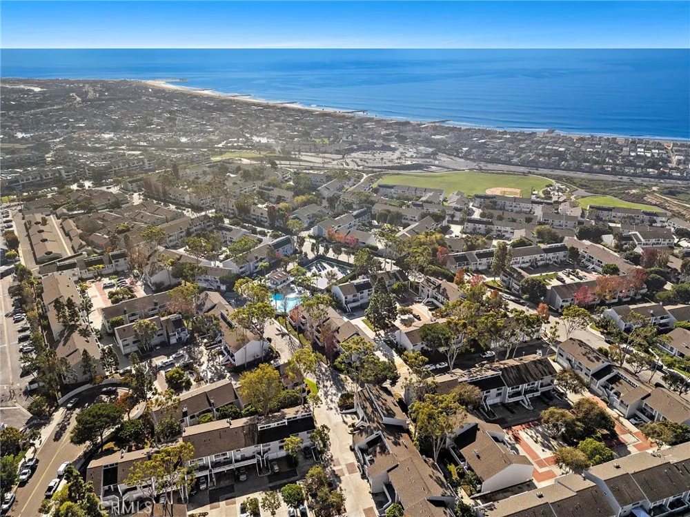 14 Robon Court Newport Beach, CA 92663
