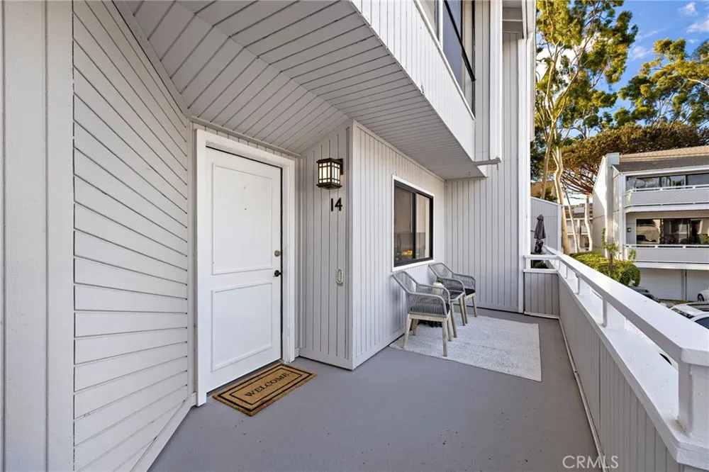 14 Robon Court Newport Beach, CA 92663