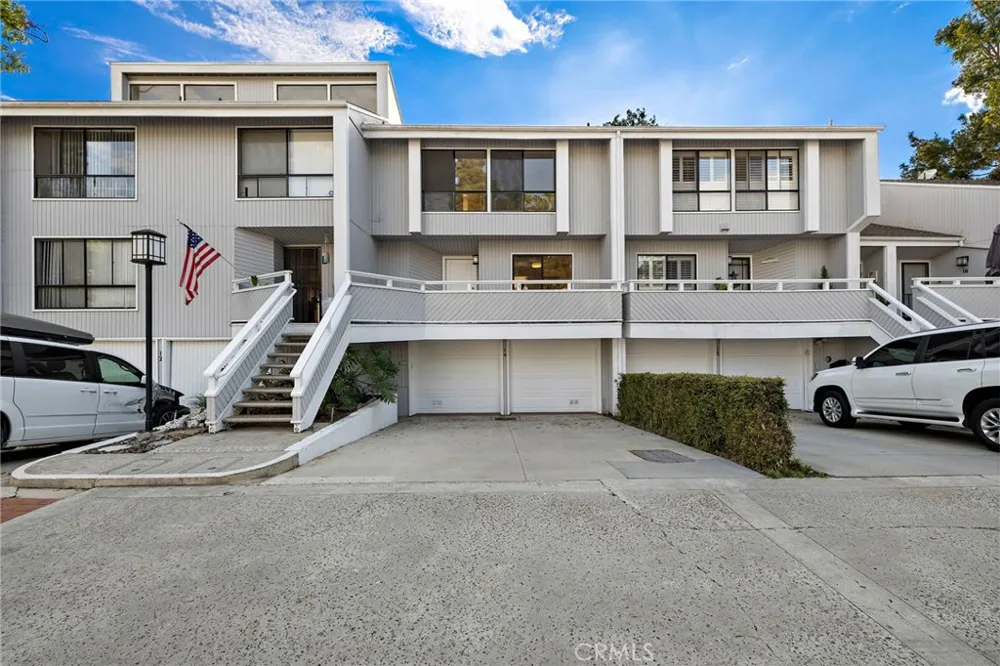 14 Robon Court Newport Beach, CA 92663