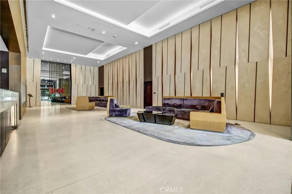 889 Francisco Street #1710 Los Angeles, CA 90017
