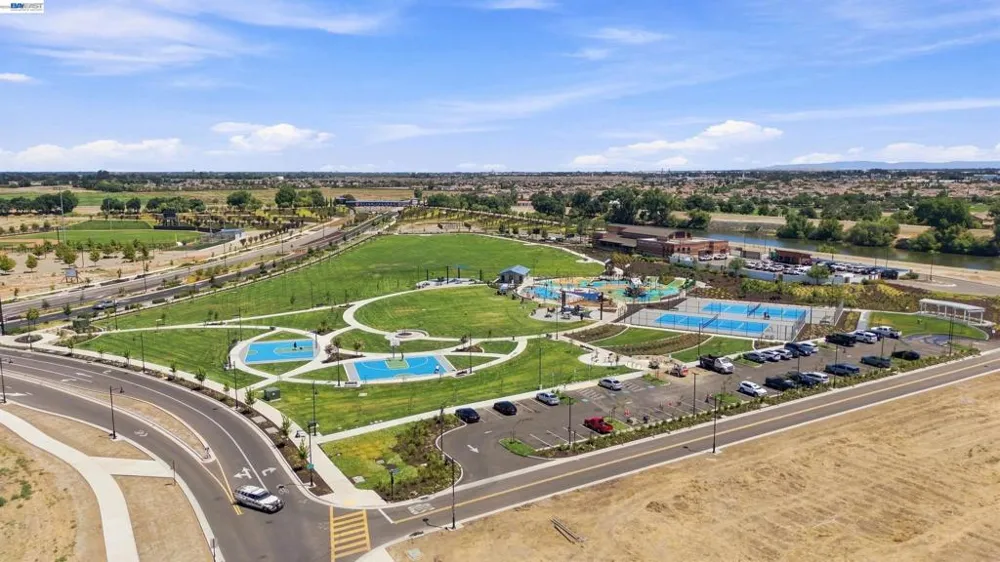 17863 Eastman Ct Lathrop, CA 95330