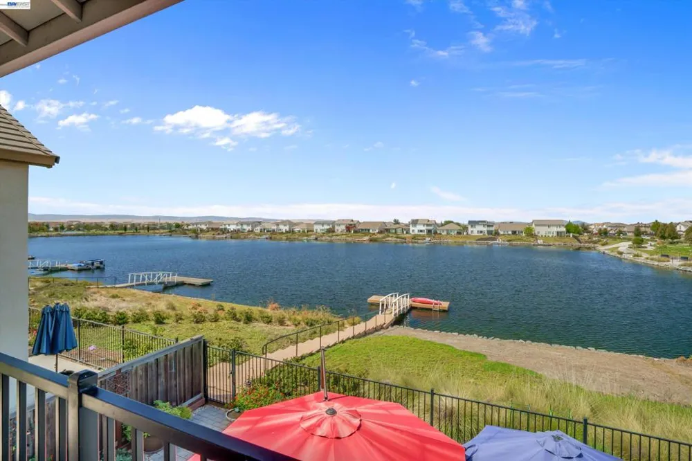 17863 Eastman Ct Lathrop, CA 95330