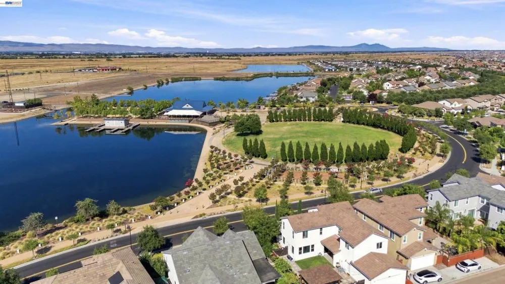 17863 Eastman Ct Lathrop, CA 95330