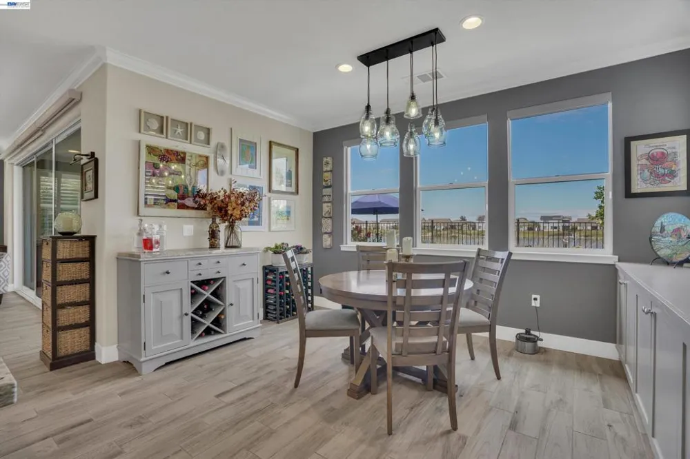 17863 Eastman Ct Lathrop, CA 95330