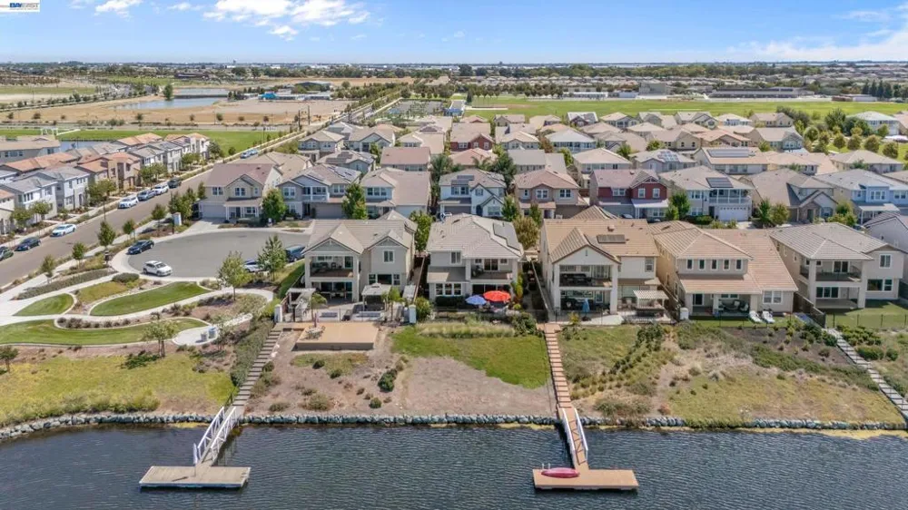 17863 Eastman Ct Lathrop, CA 95330