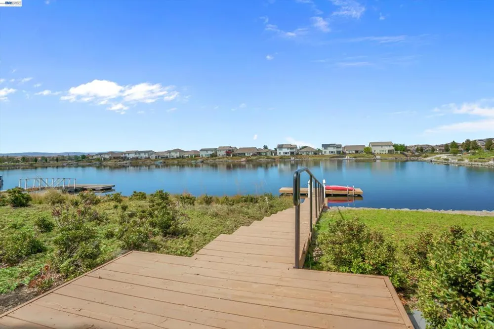 17863 Eastman Ct Lathrop, CA 95330