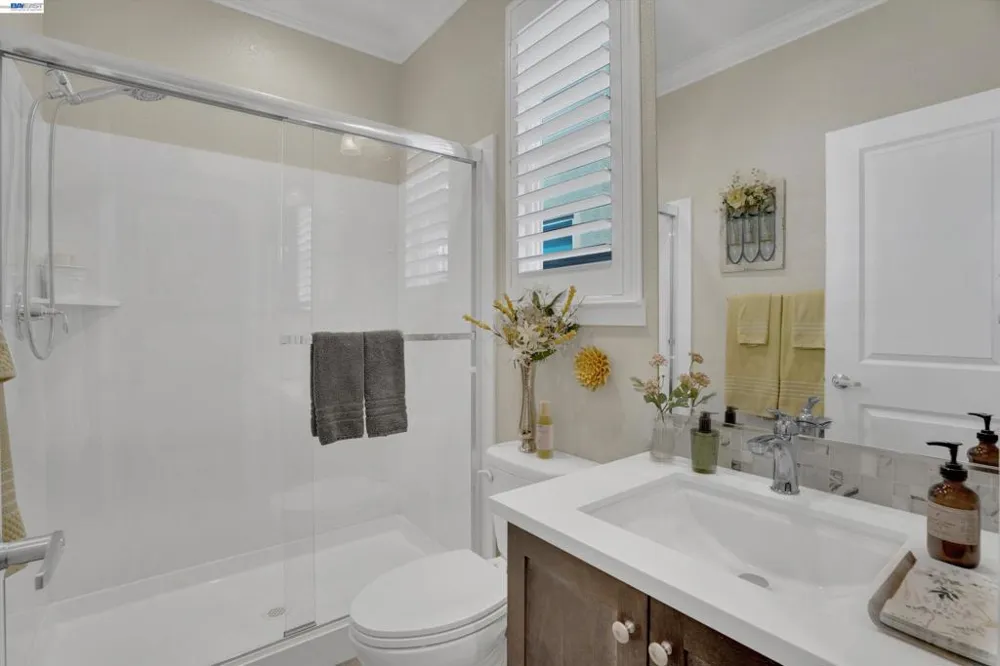 17863 Eastman Ct Lathrop, CA 95330