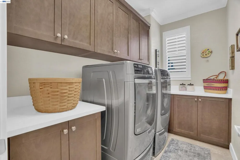 17863 Eastman Ct Lathrop, CA 95330