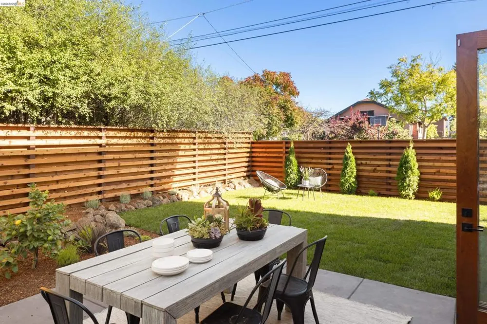 2619 Mathews St Berkeley, CA 94702
